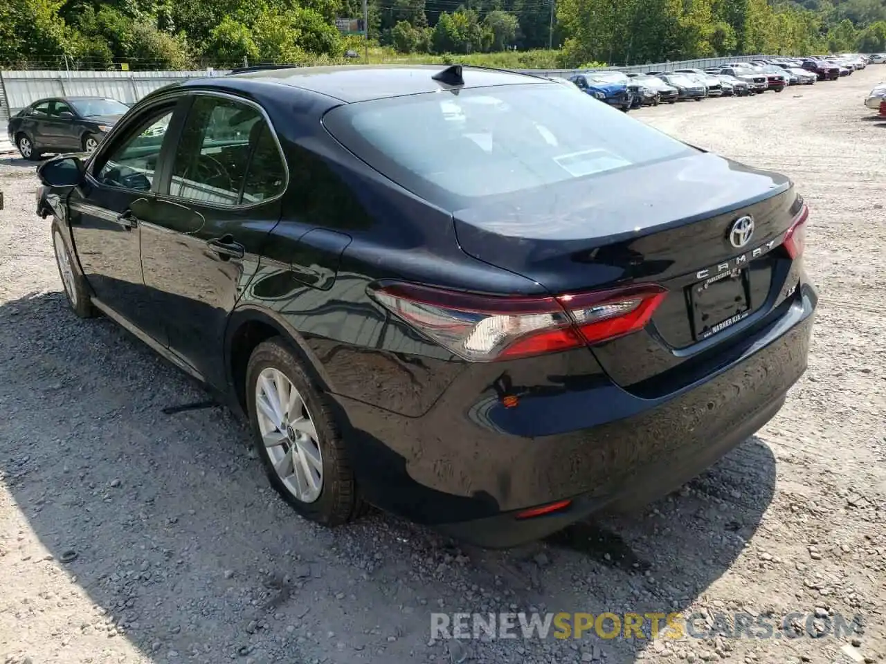 3 Photograph of a damaged car 4T1C11AKXMU591688 TOYOTA CAMRY 2021