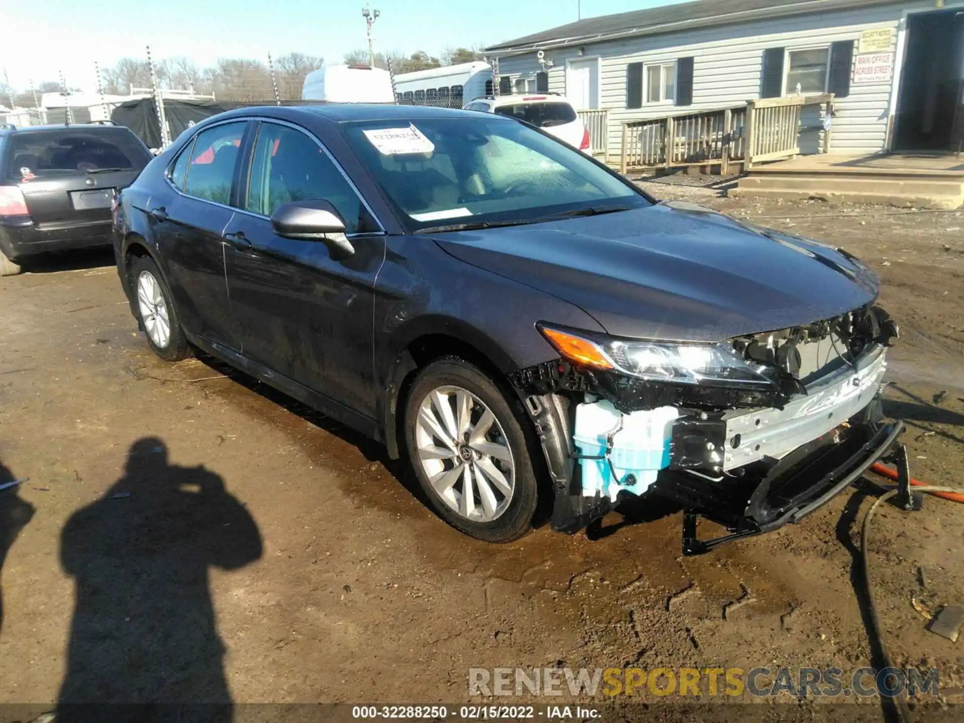 1 Photograph of a damaged car 4T1C11AKXMU612054 TOYOTA CAMRY 2021