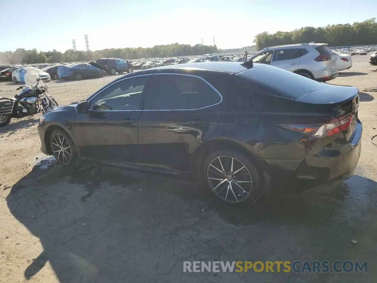 2 Photograph of a damaged car 4T1C11AKXMU613060 TOYOTA CAMRY 2021