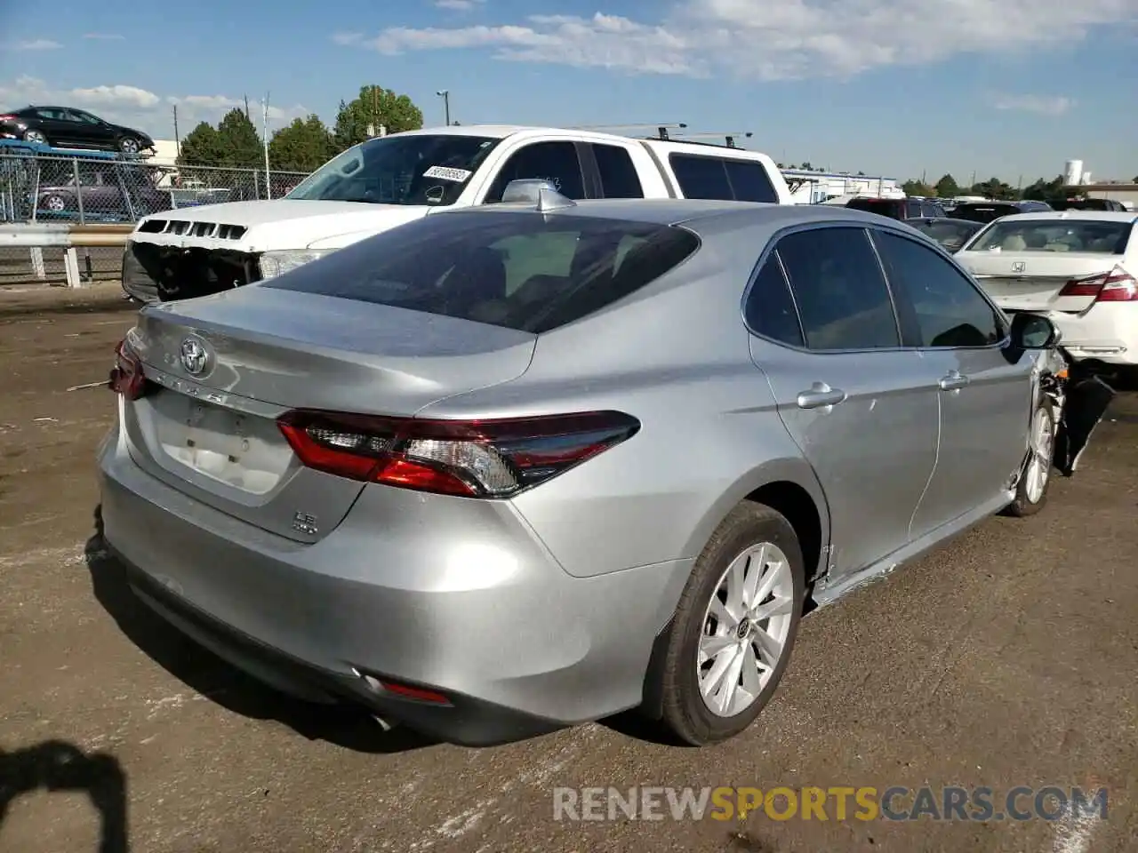 4 Photograph of a damaged car 4T1C11BK0MU032326 TOYOTA CAMRY 2021