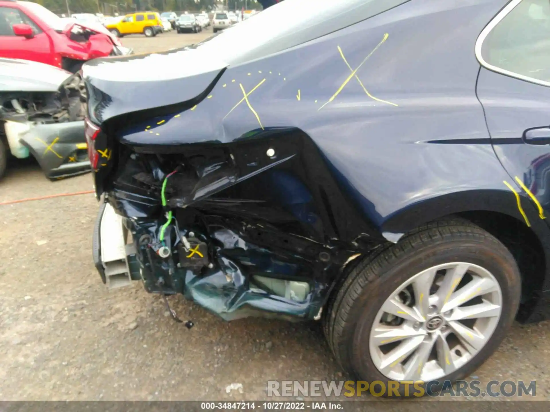 6 Photograph of a damaged car 4T1C11BK0MU042998 TOYOTA CAMRY 2021