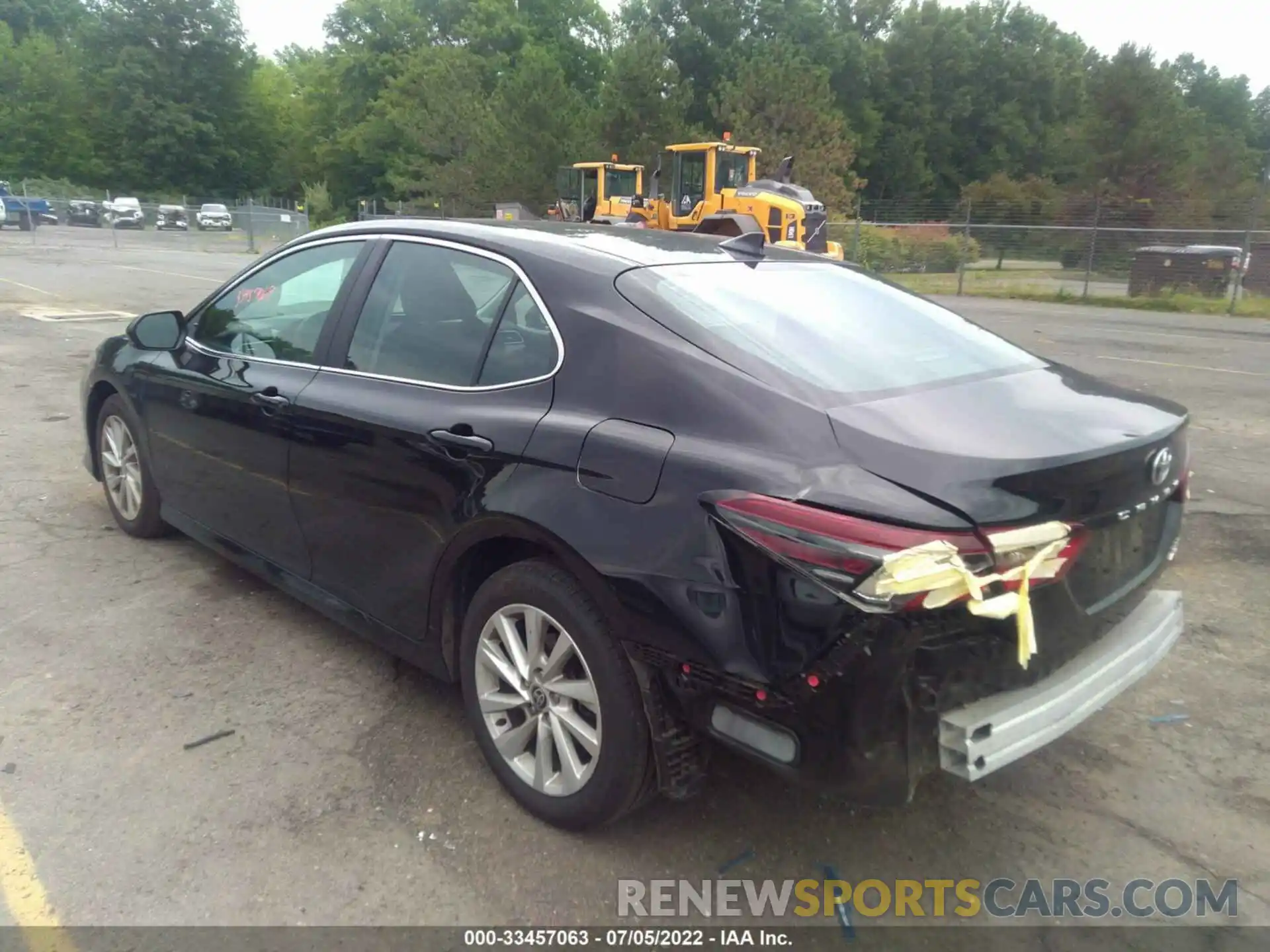 3 Photograph of a damaged car 4T1C11BK1MU035641 TOYOTA CAMRY 2021