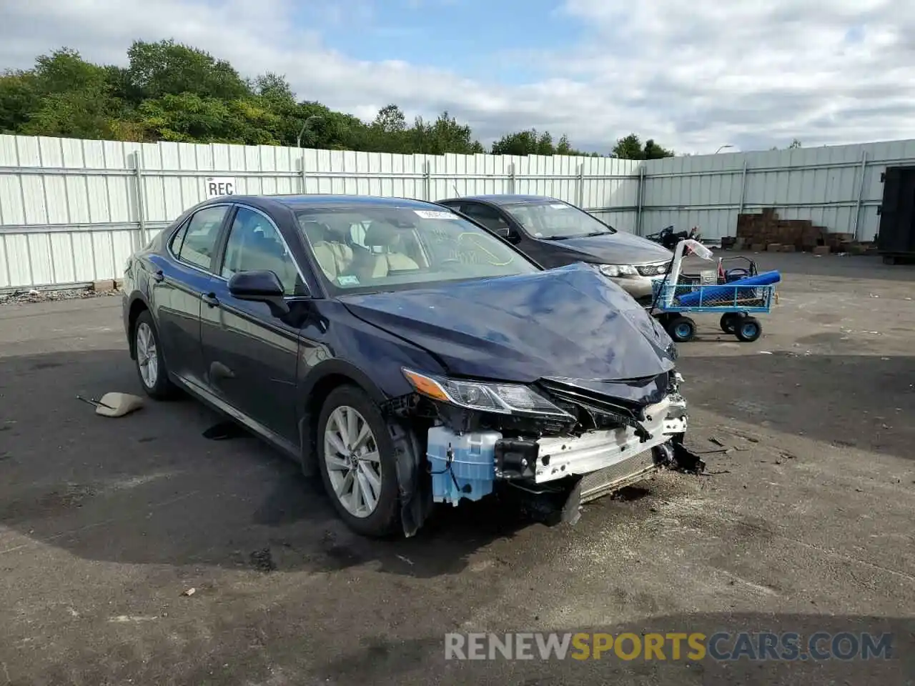 1 Photograph of a damaged car 4T1C11BK1MU045845 TOYOTA CAMRY 2021