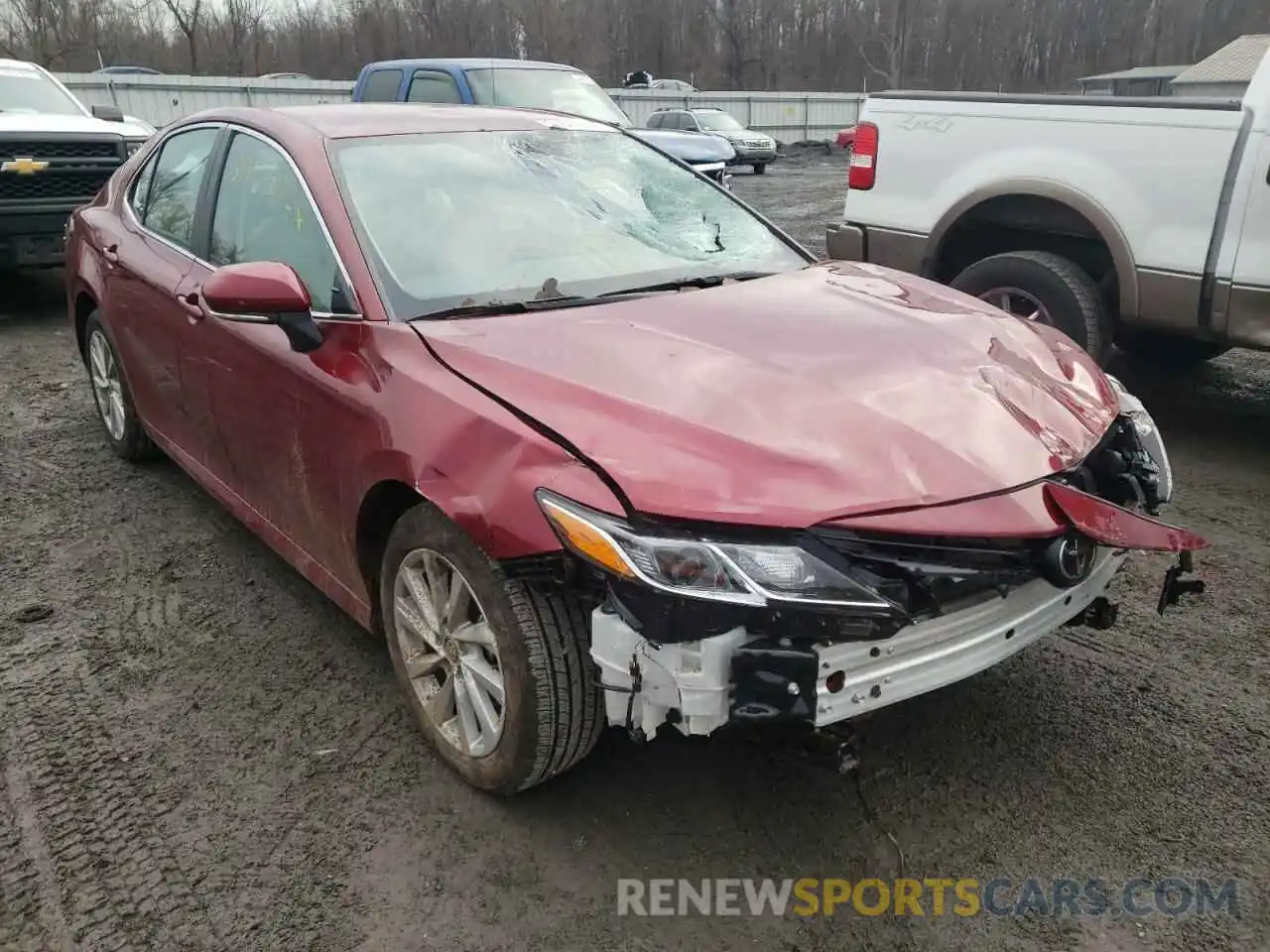 1 Photograph of a damaged car 4T1C11BK2MU020565 TOYOTA CAMRY 2021