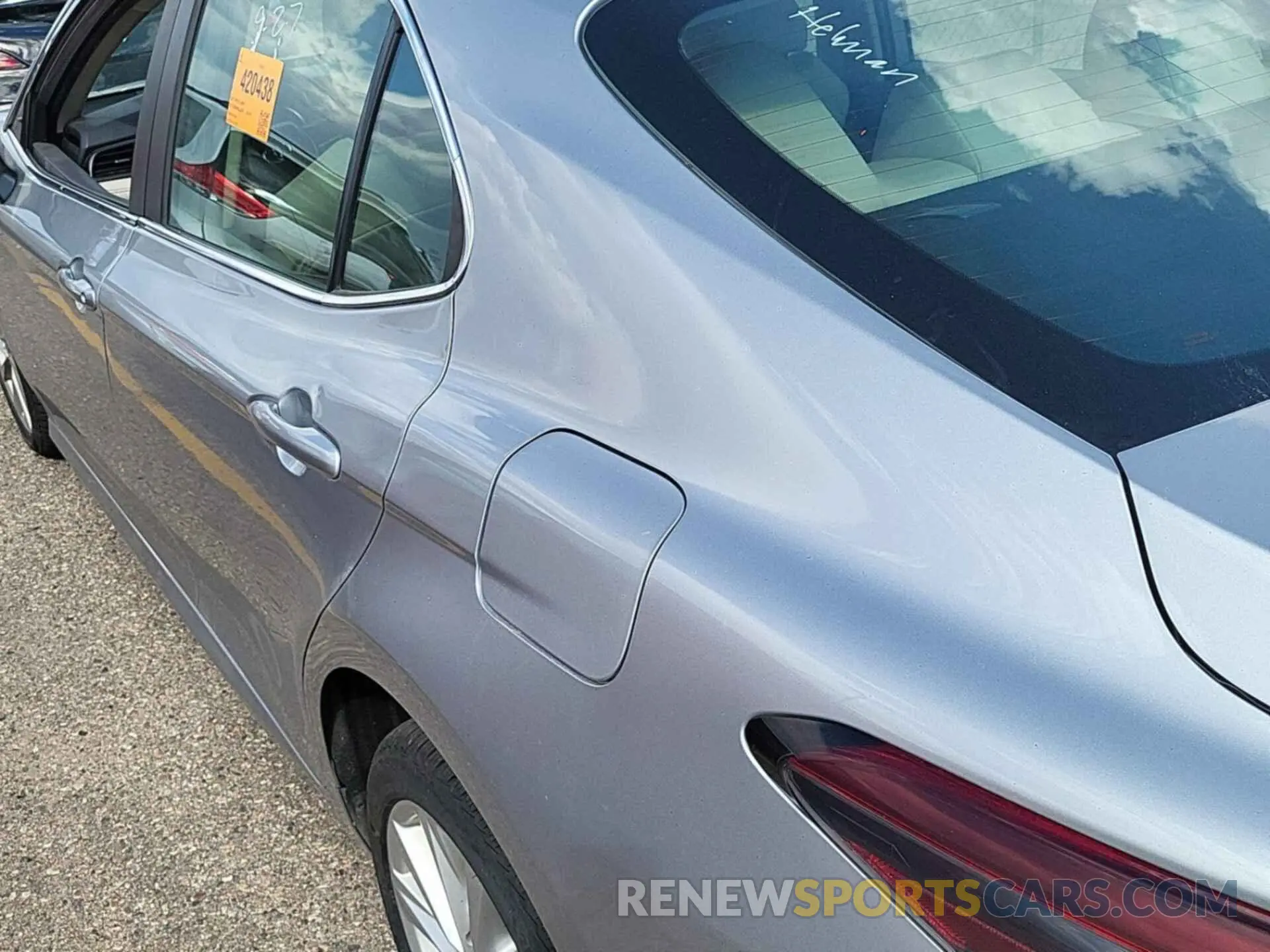 20 Photograph of a damaged car 4T1C11BK3MU032899 TOYOTA CAMRY 2021