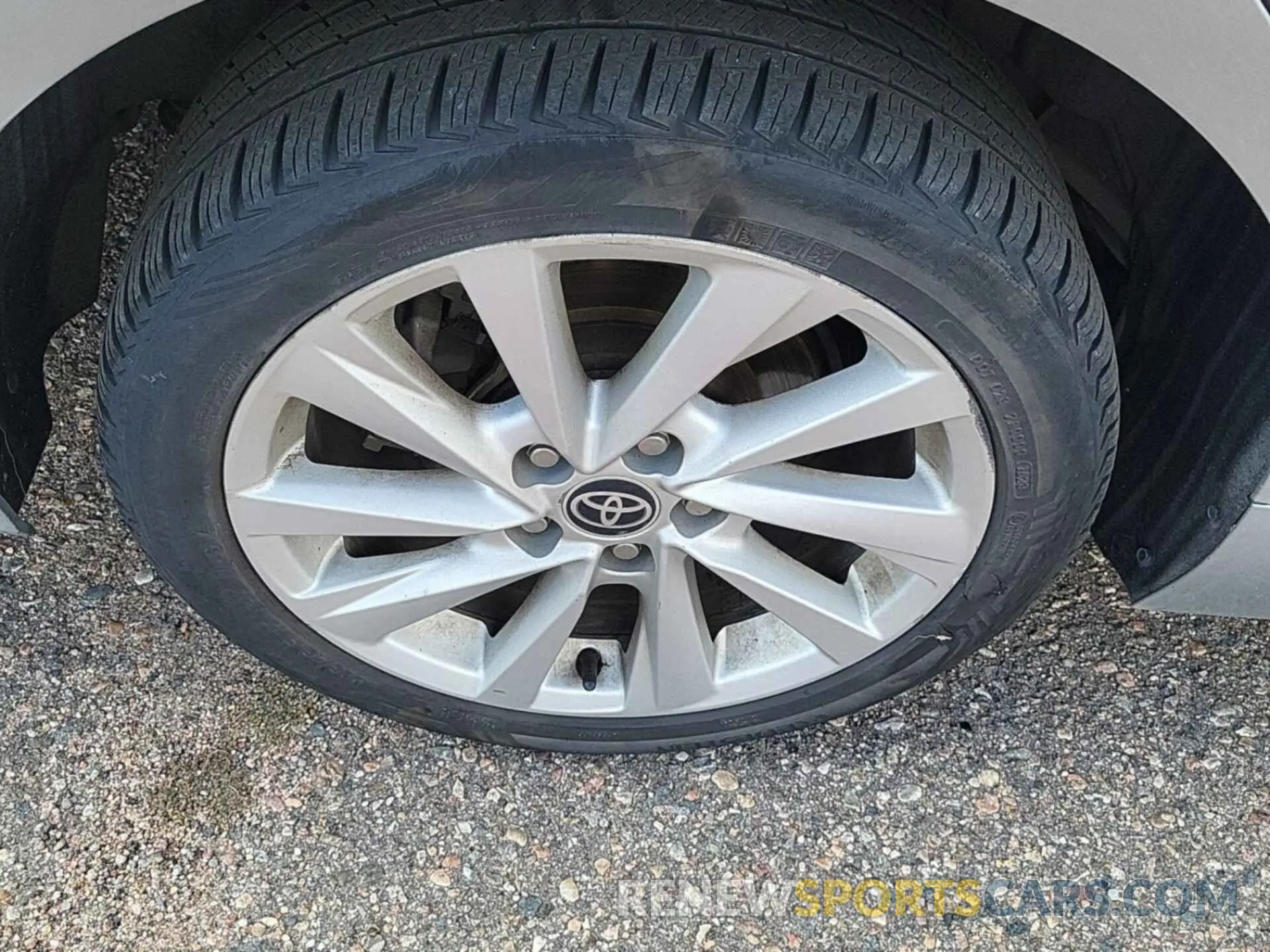 25 Photograph of a damaged car 4T1C11BK3MU032899 TOYOTA CAMRY 2021