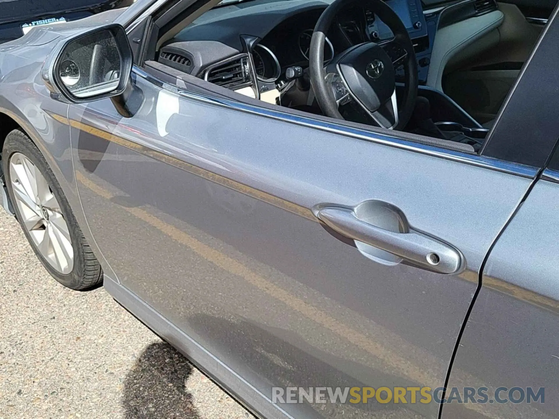33 Photograph of a damaged car 4T1C11BK3MU032899 TOYOTA CAMRY 2021