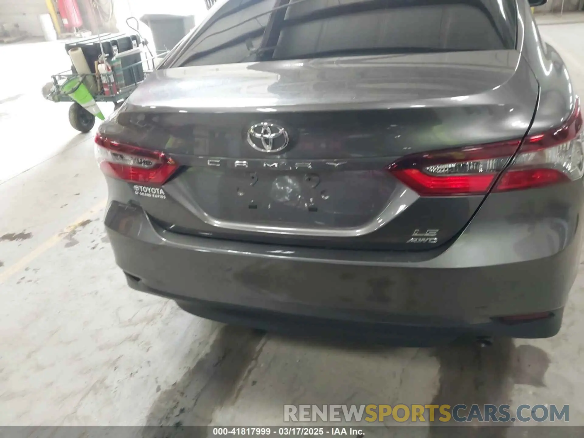 16 Photograph of a damaged car 4T1C11BK4MU023001 TOYOTA CAMRY 2021