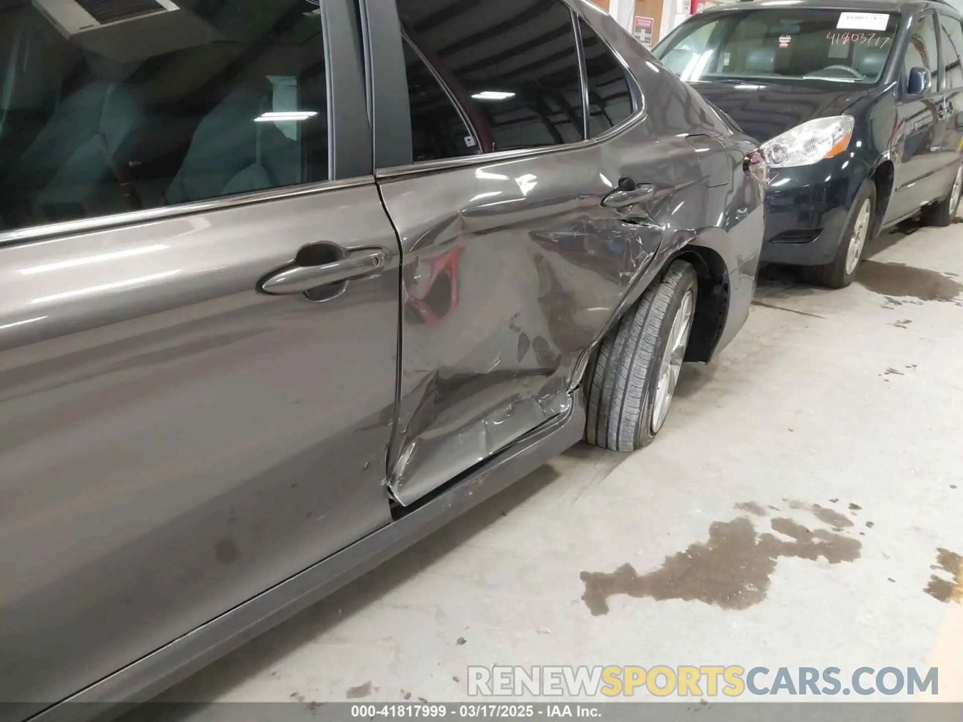 6 Photograph of a damaged car 4T1C11BK4MU023001 TOYOTA CAMRY 2021