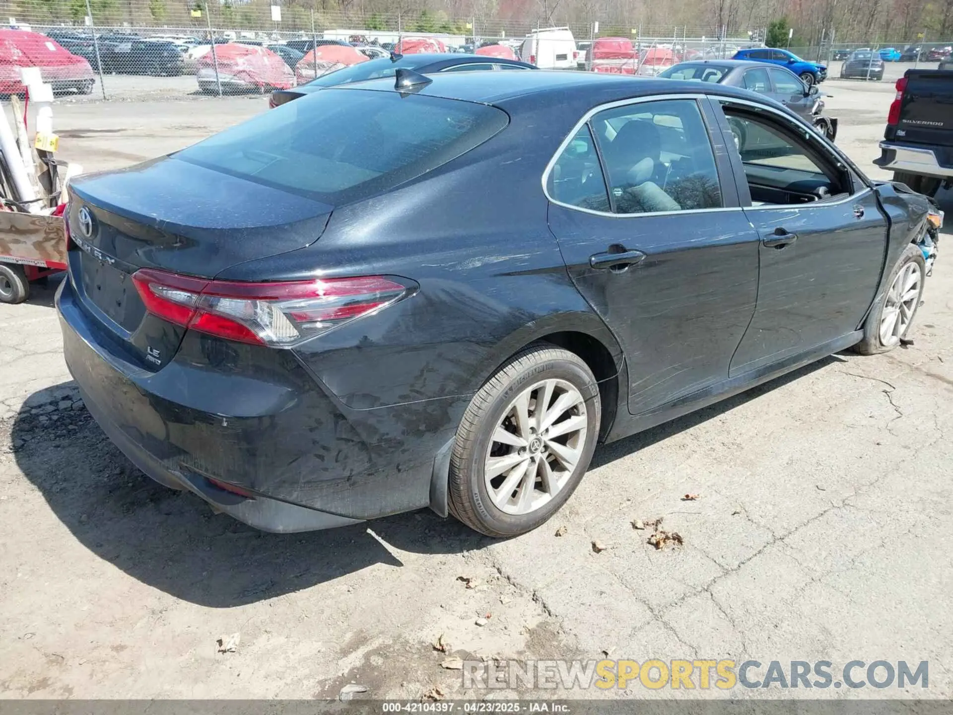 4 Photograph of a damaged car 4T1C11BK7MU030847 TOYOTA CAMRY 2021