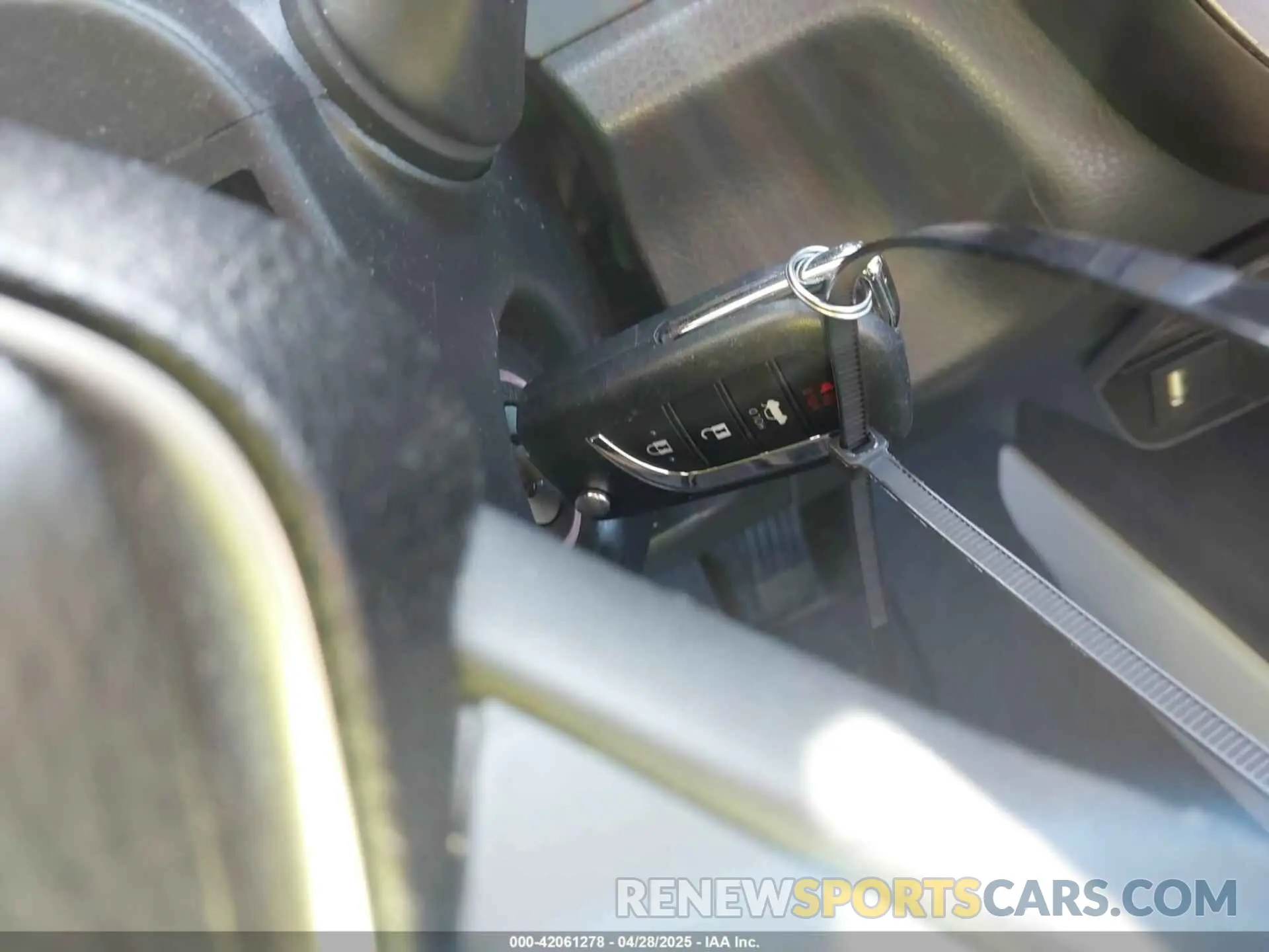 11 Photograph of a damaged car 4T1C11BK7MU034154 TOYOTA CAMRY 2021