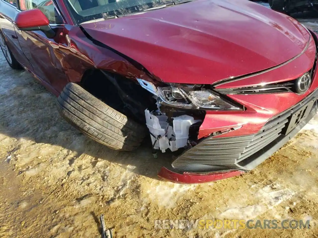 9 Photograph of a damaged car 4T1C11BK9MU024516 TOYOTA CAMRY 2021