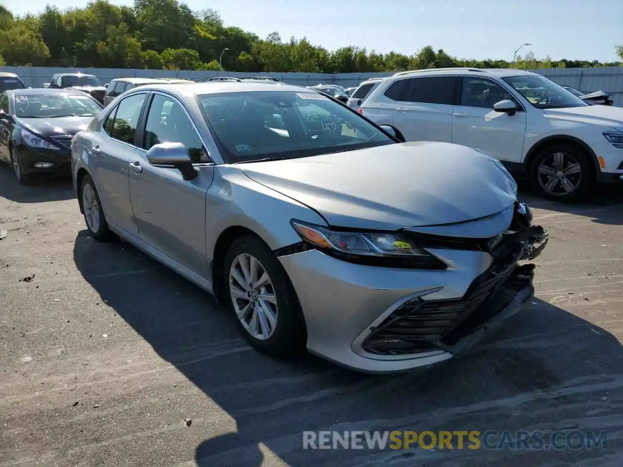 1 Photograph of a damaged car 4T1C11BK9MU037721 TOYOTA CAMRY 2021