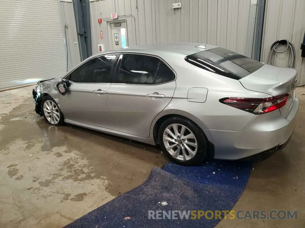 2 Photograph of a damaged car 4T1C11BKXMU032236 TOYOTA CAMRY 2021