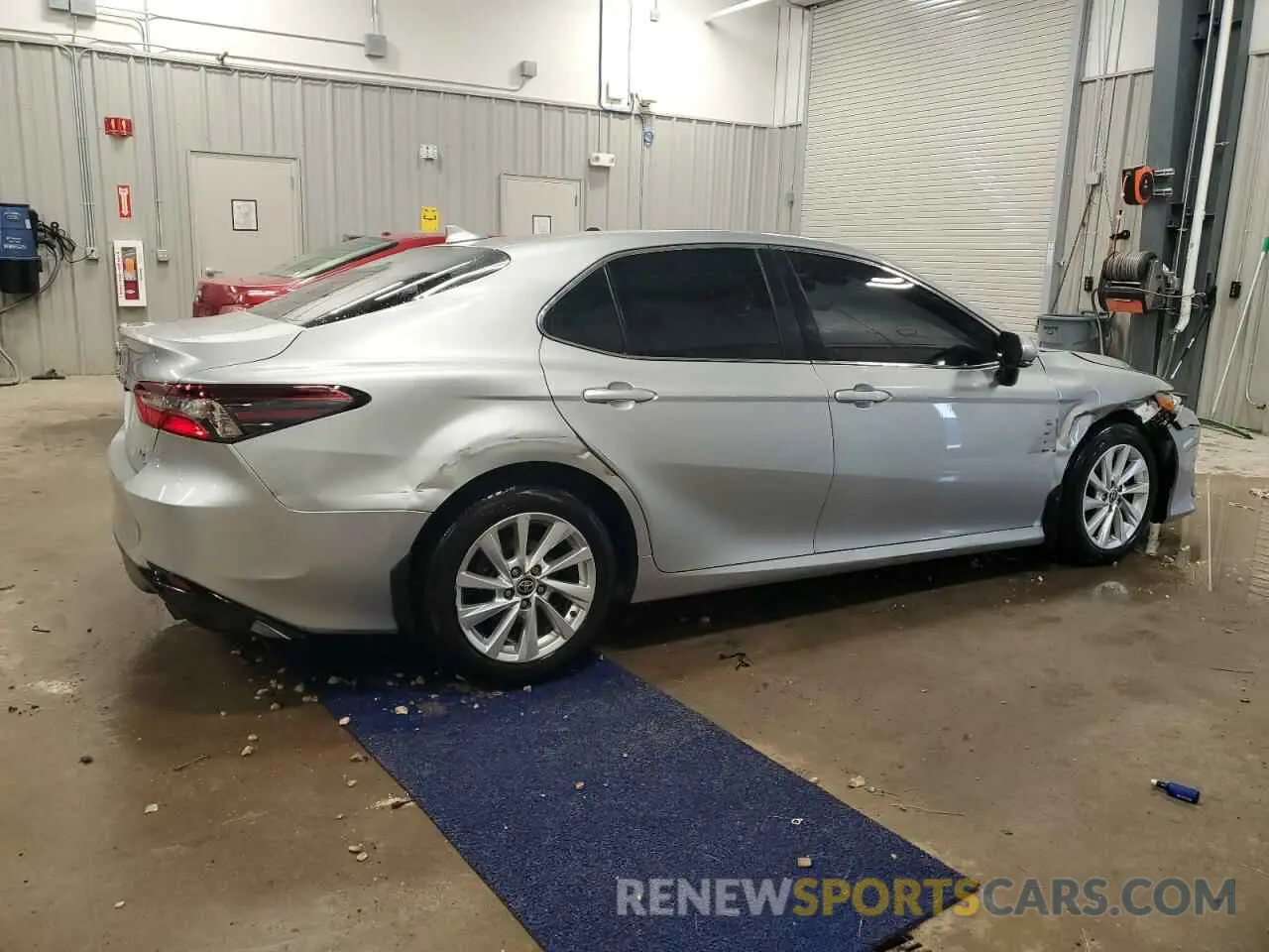 3 Photograph of a damaged car 4T1C11BKXMU032236 TOYOTA CAMRY 2021