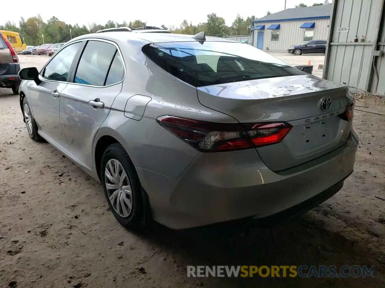 2 Photograph of a damaged car 4T1C31AK0MU020740 TOYOTA CAMRY 2021