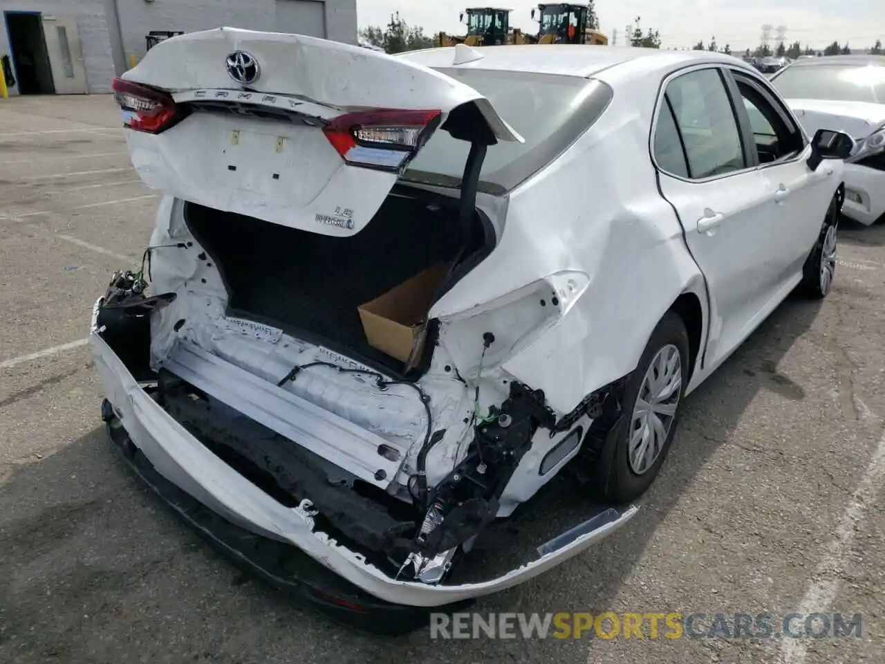 4 Photograph of a damaged car 4T1C31AK0MU547676 TOYOTA CAMRY 2021