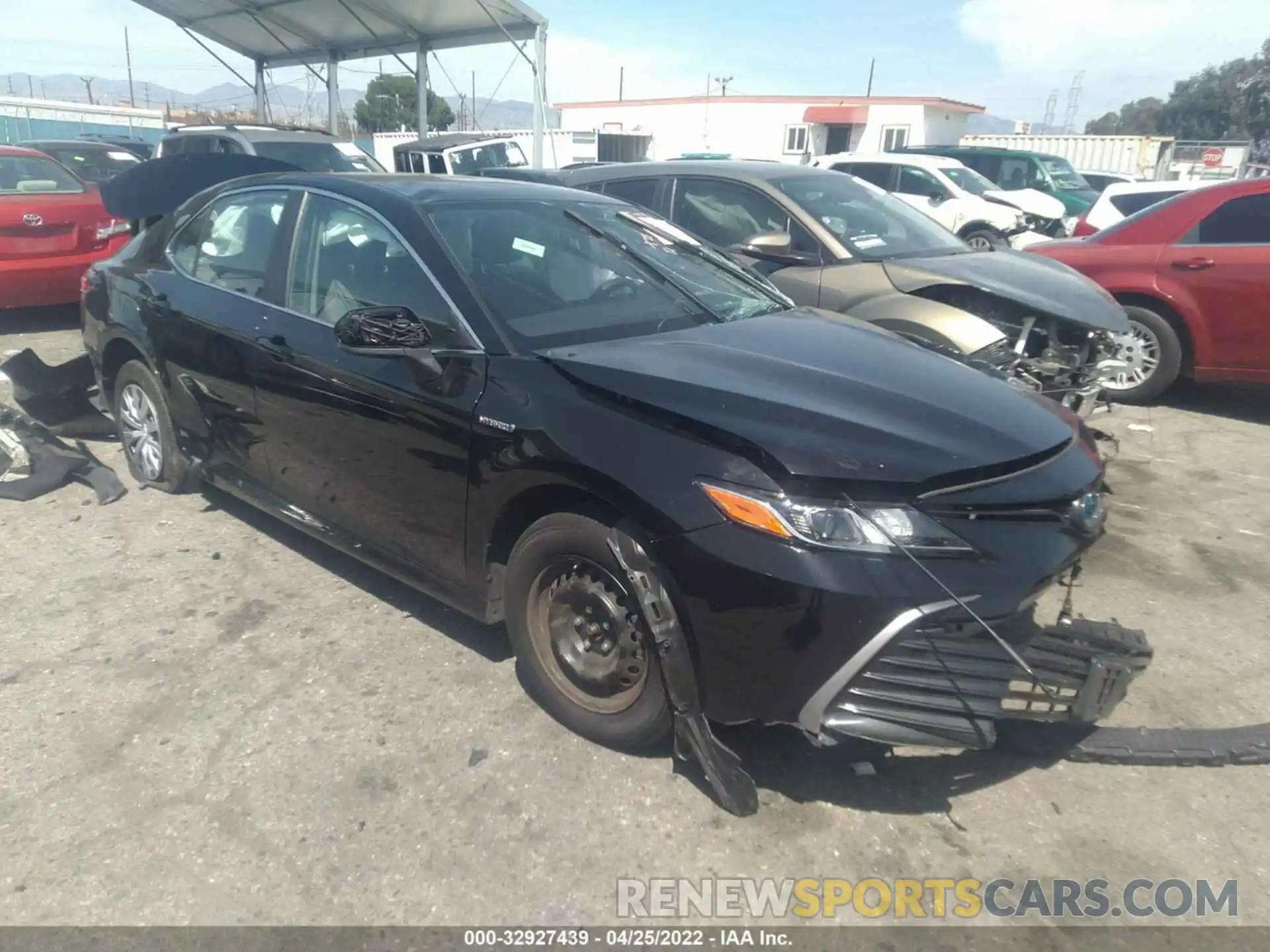 1 Photograph of a damaged car 4T1C31AK1MU028345 TOYOTA CAMRY 2021