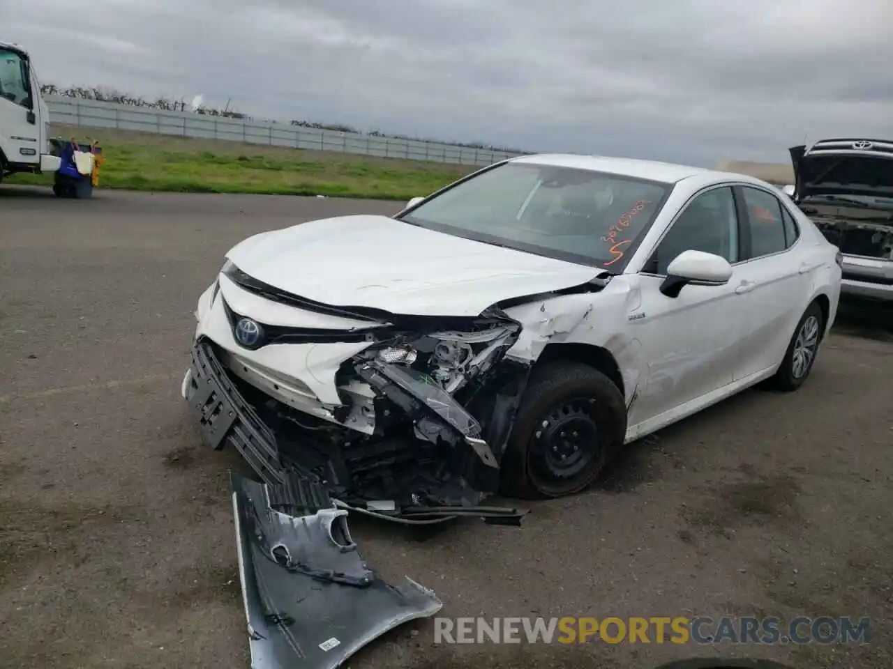 2 Photograph of a damaged car 4T1C31AK1MU557374 TOYOTA CAMRY 2021