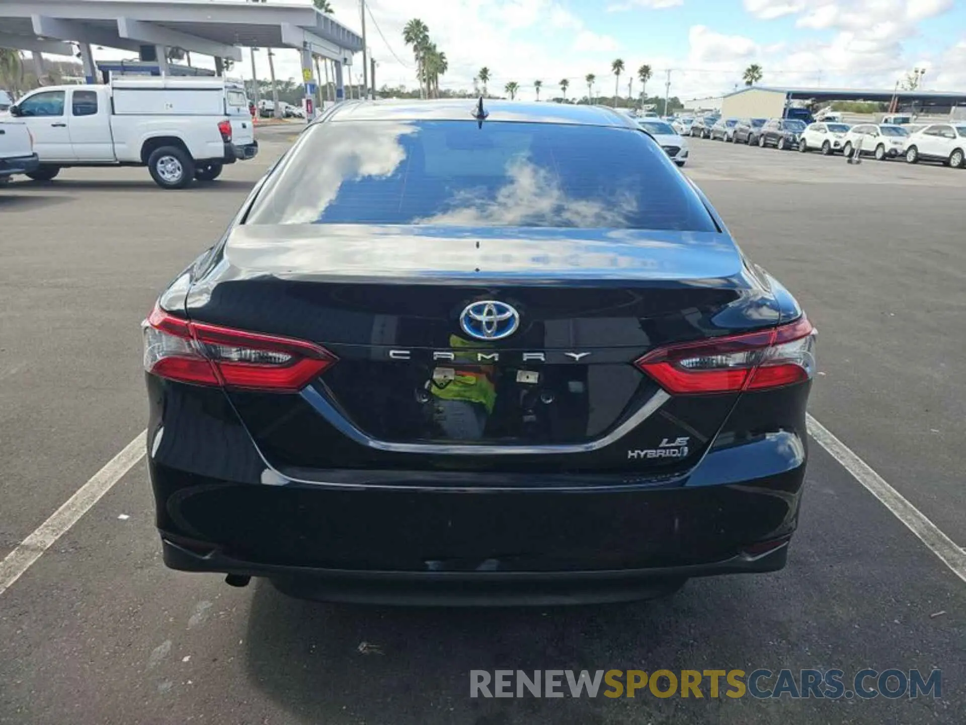 13 Photograph of a damaged car 4T1C31AK2MU551728 TOYOTA CAMRY 2021