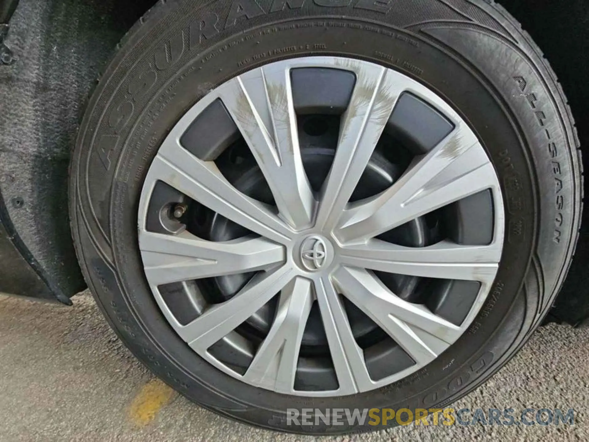 14 Photograph of a damaged car 4T1C31AK2MU551728 TOYOTA CAMRY 2021