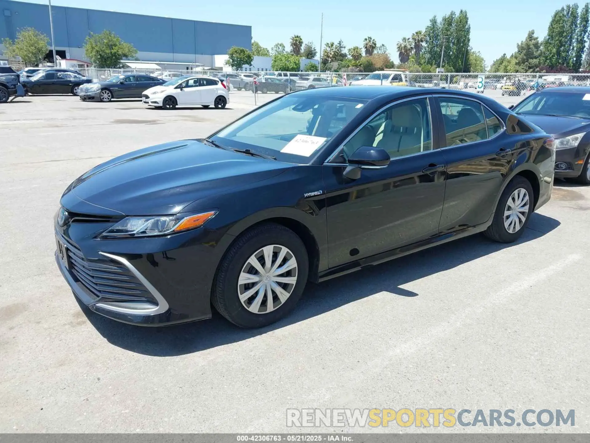 2 Photograph of a damaged car 4T1C31AK2MU561188 TOYOTA CAMRY 2021