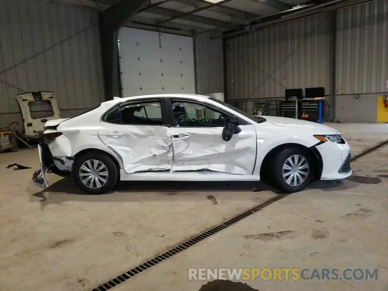 9 Photograph of a damaged car 4T1C31AK3MU022174 TOYOTA CAMRY 2021