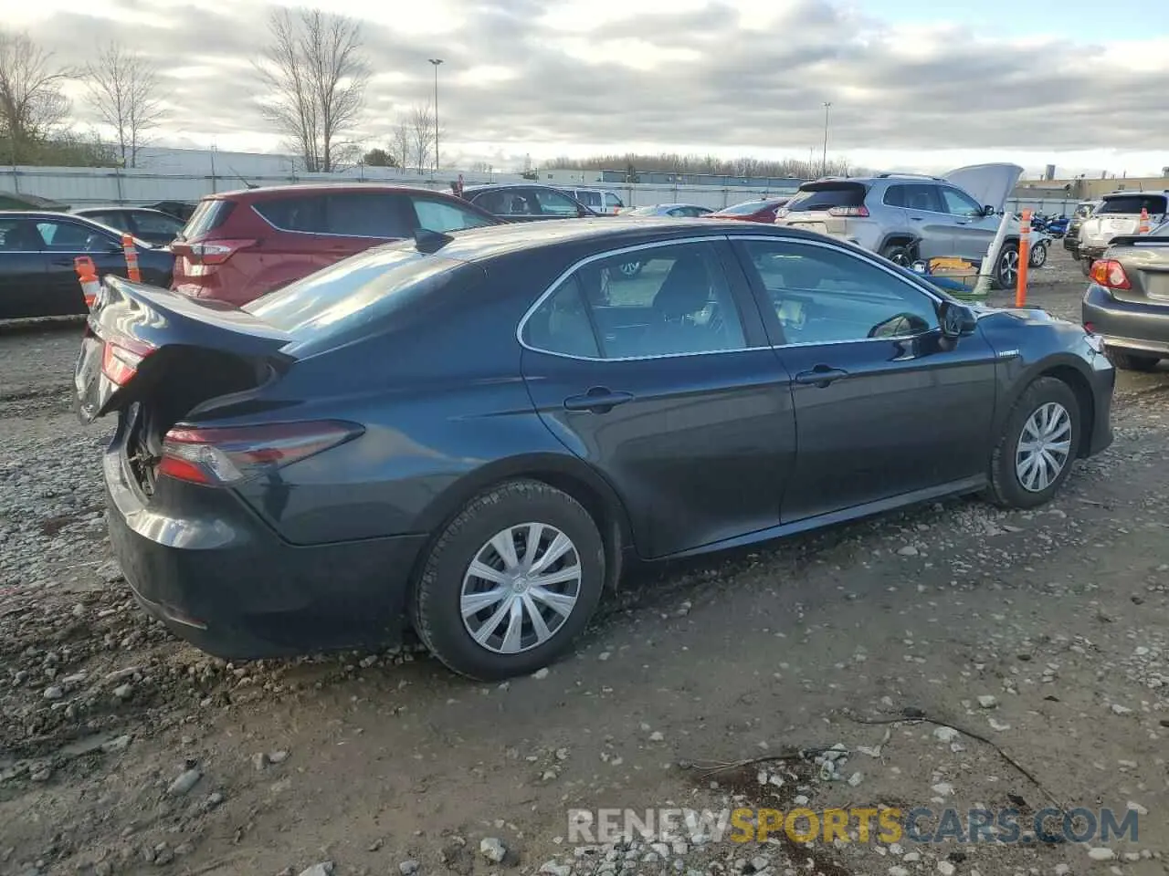 3 Photograph of a damaged car 4T1C31AK3MU027360 TOYOTA CAMRY 2021