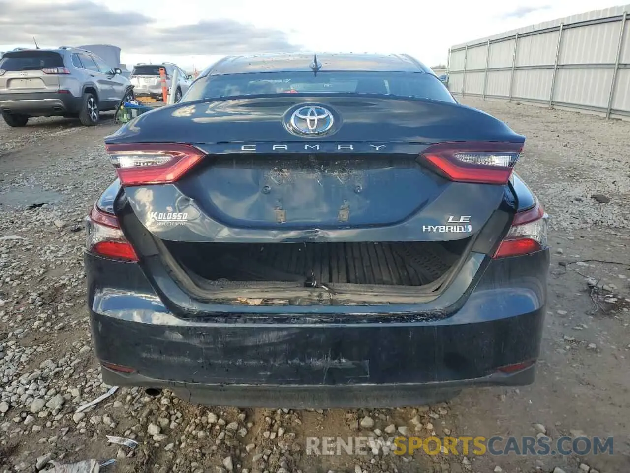 6 Photograph of a damaged car 4T1C31AK3MU027360 TOYOTA CAMRY 2021