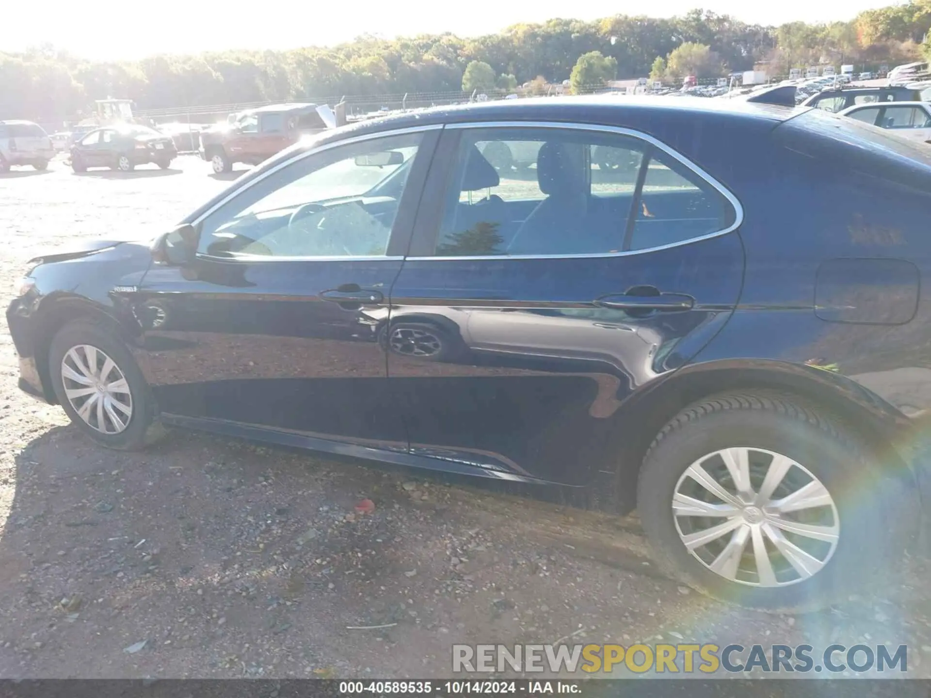 14 Photograph of a damaged car 4T1C31AK3MU547462 TOYOTA CAMRY 2021