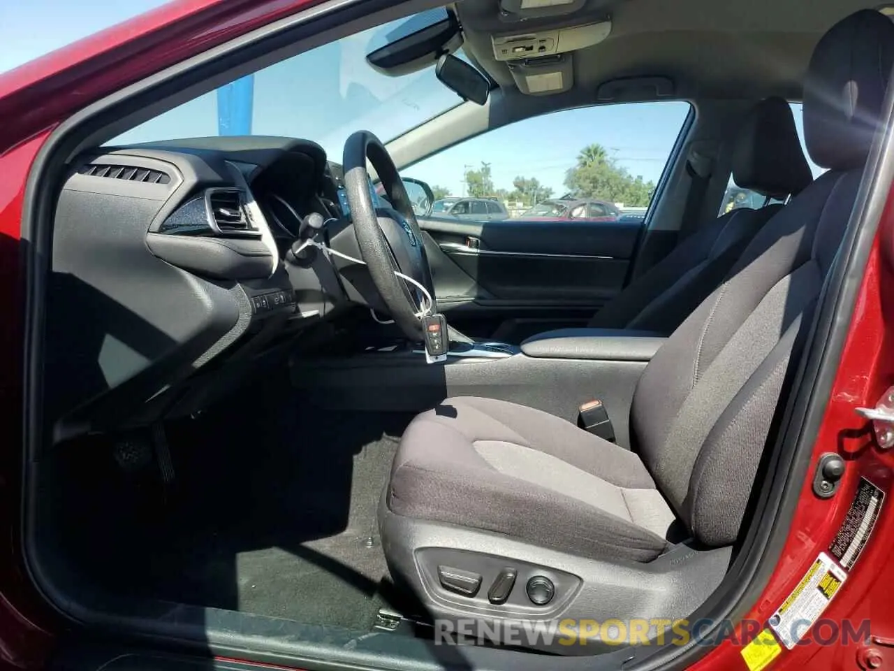 7 Photograph of a damaged car 4T1C31AK3MU556968 TOYOTA CAMRY 2021