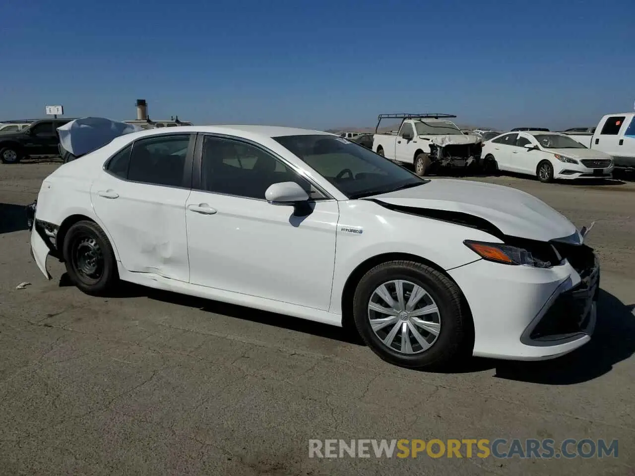 4 Photograph of a damaged car 4T1C31AK3MU562589 TOYOTA CAMRY 2021