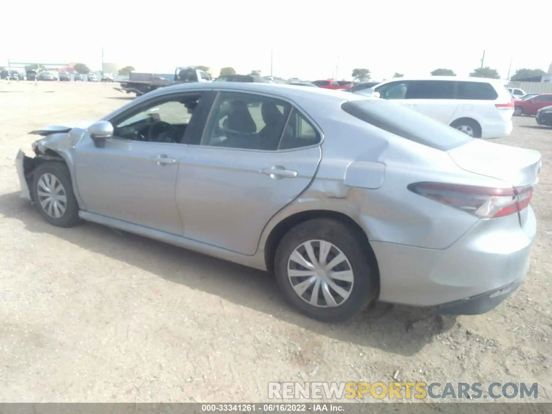 3 Photograph of a damaged car 4T1C31AK4MU549527 TOYOTA CAMRY 2021