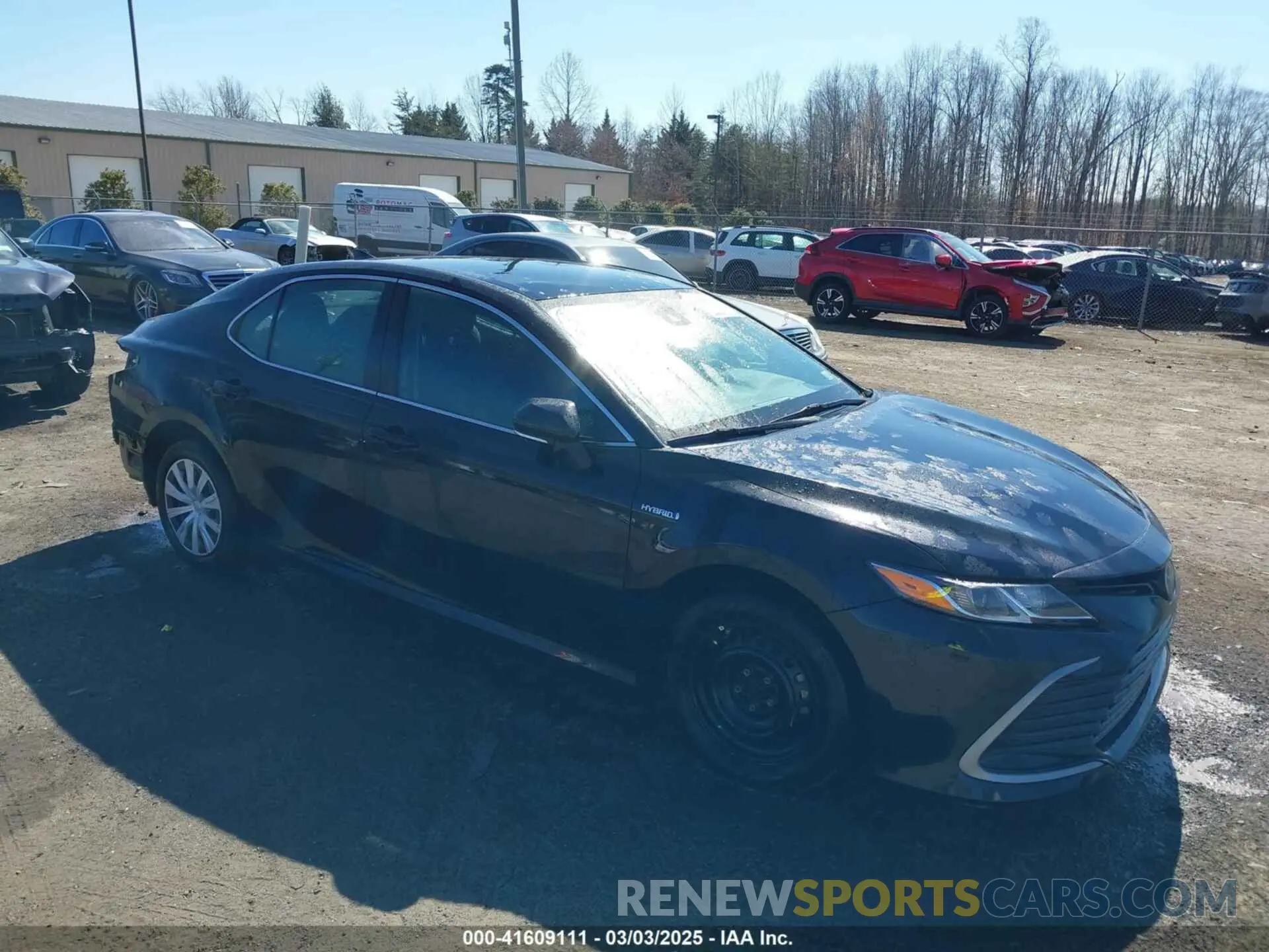 1 Photograph of a damaged car 4T1C31AK4MU553612 TOYOTA CAMRY 2021