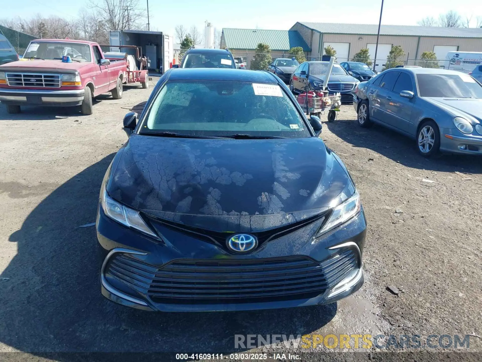 13 Photograph of a damaged car 4T1C31AK4MU553612 TOYOTA CAMRY 2021