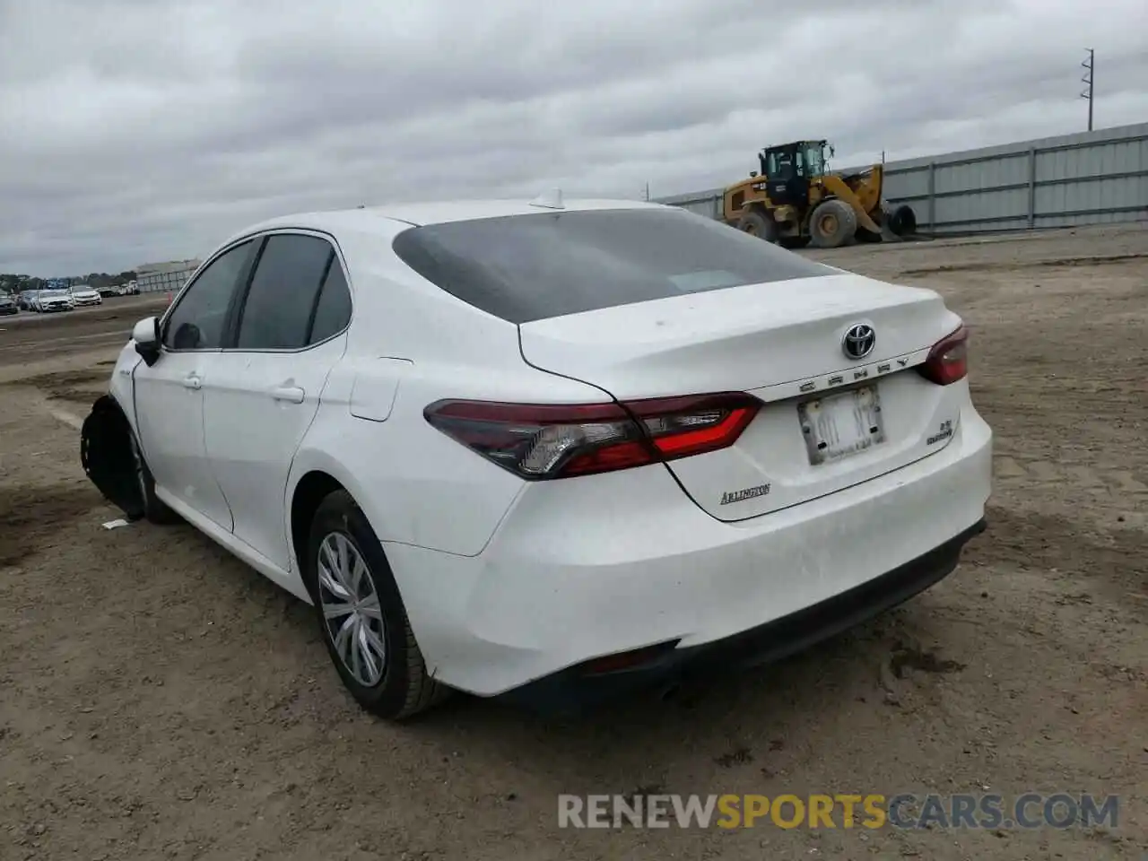 3 Photograph of a damaged car 4T1C31AK4MU555327 TOYOTA CAMRY 2021