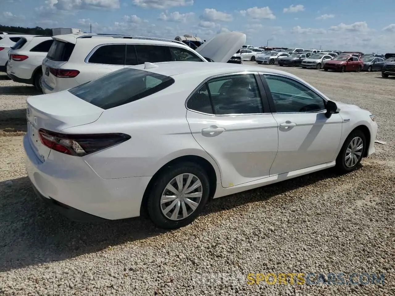 3 Photograph of a damaged car 4T1C31AK4MU558552 TOYOTA CAMRY 2021