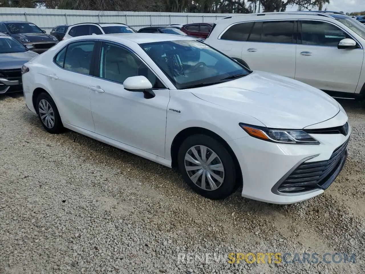 4 Photograph of a damaged car 4T1C31AK4MU558552 TOYOTA CAMRY 2021