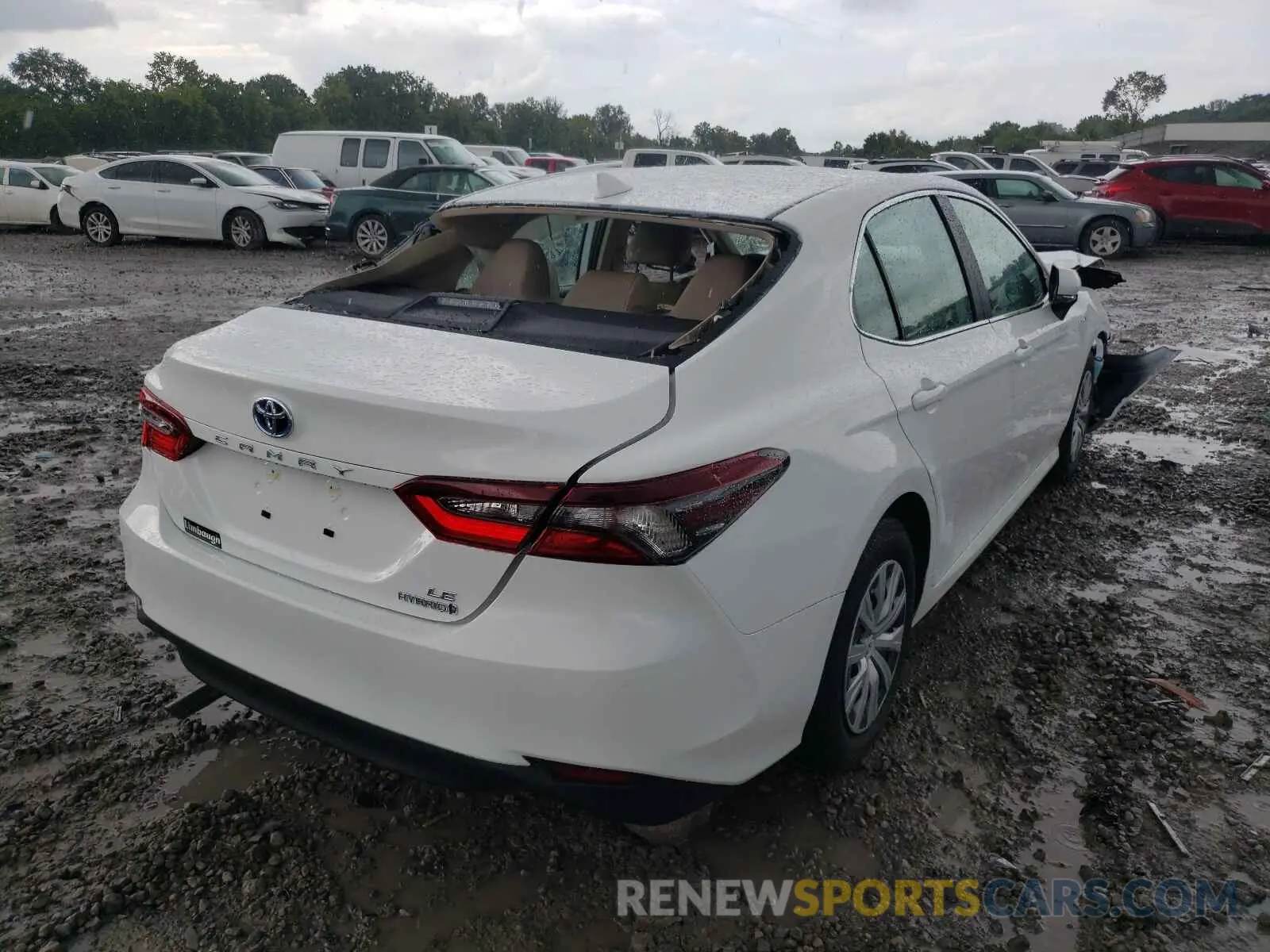 4 Photograph of a damaged car 4T1C31AK4MU567719 TOYOTA CAMRY 2021