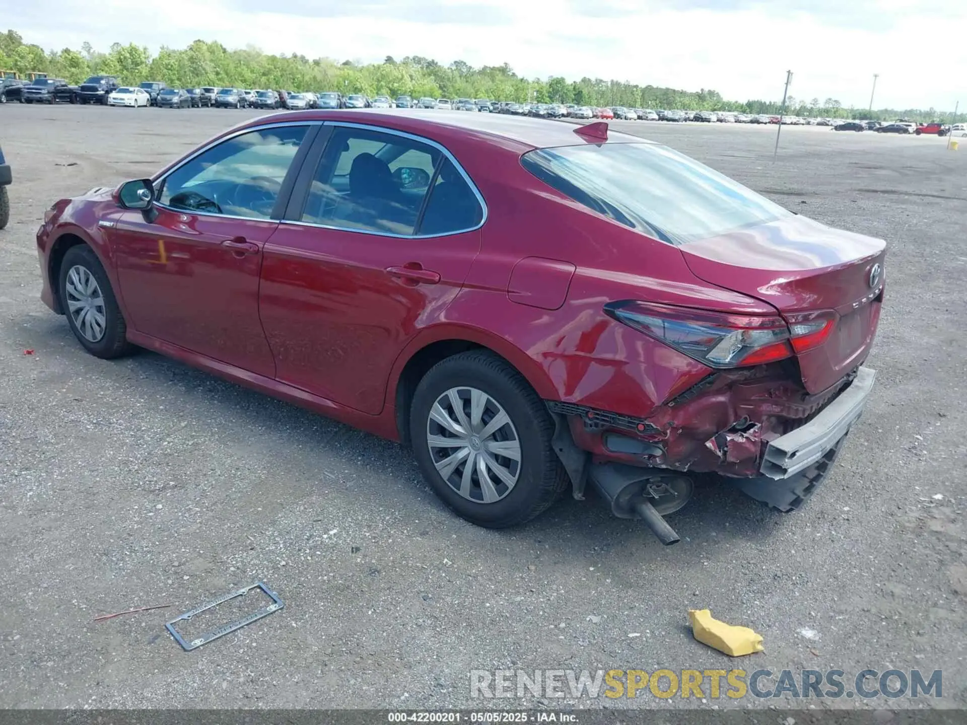 3 Photograph of a damaged car 4T1C31AK5MU030115 TOYOTA CAMRY 2021