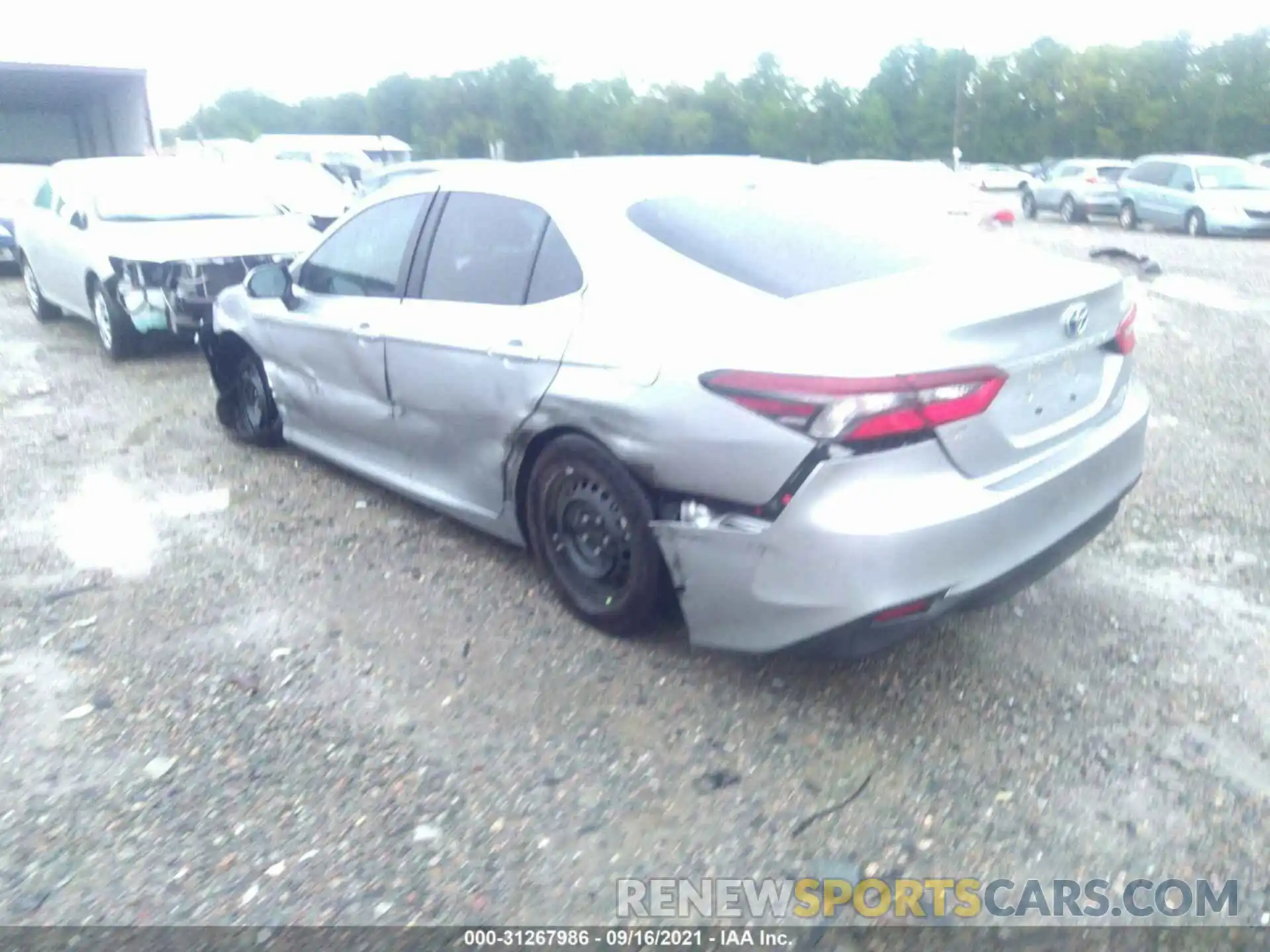 3 Photograph of a damaged car 4T1C31AK5MU555711 TOYOTA CAMRY 2021