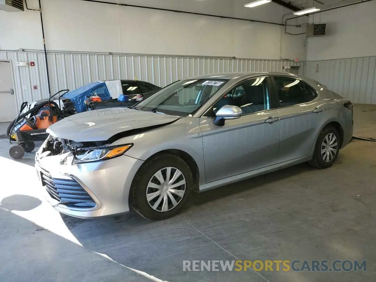 1 Photograph of a damaged car 4T1C31AK5MU564554 TOYOTA CAMRY 2021