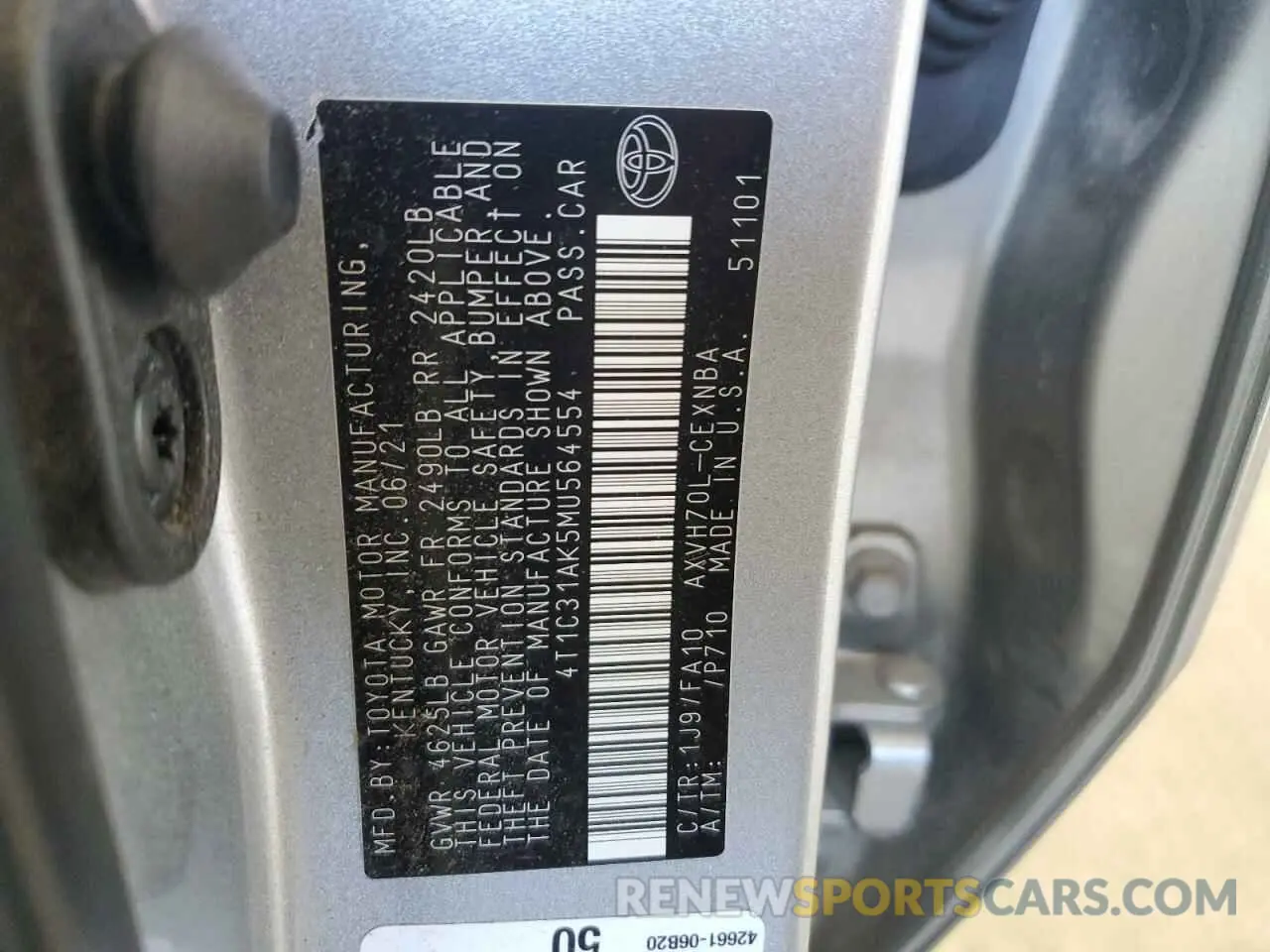12 Photograph of a damaged car 4T1C31AK5MU564554 TOYOTA CAMRY 2021