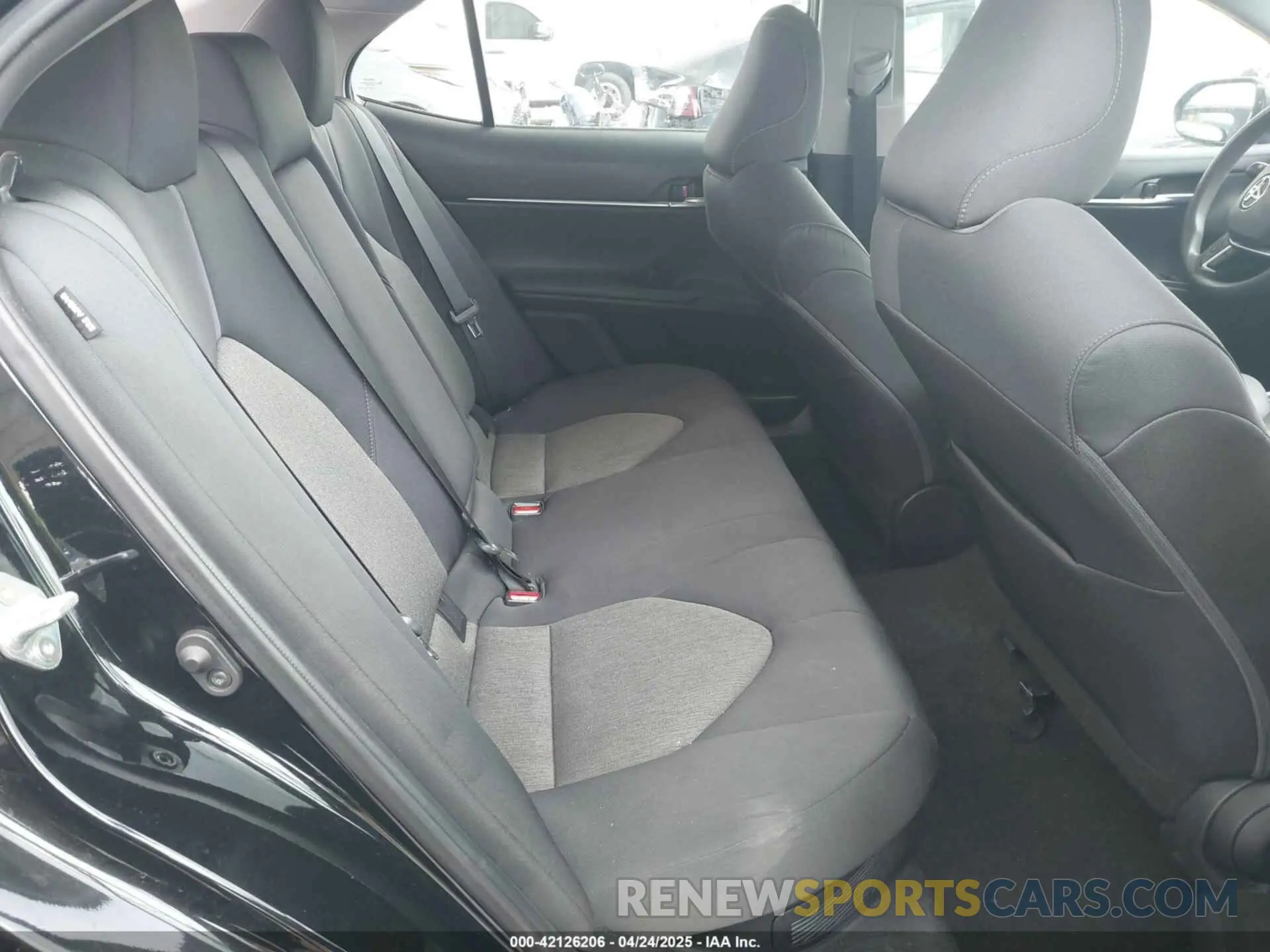 8 Photograph of a damaged car 4T1C31AK6MU553823 TOYOTA CAMRY 2021