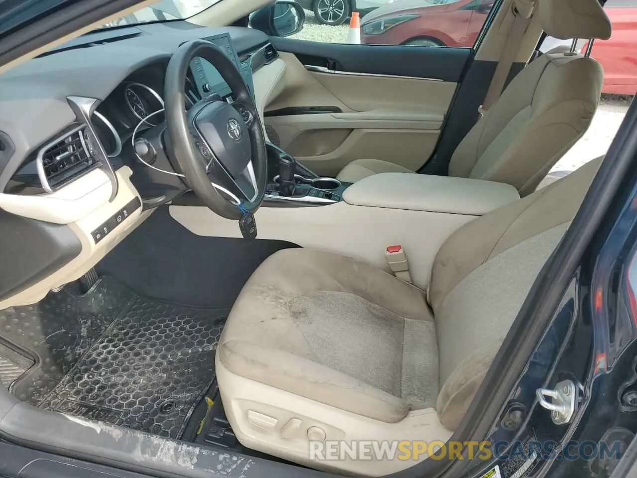 7 Photograph of a damaged car 4T1C31AK6MU562313 TOYOTA CAMRY 2021