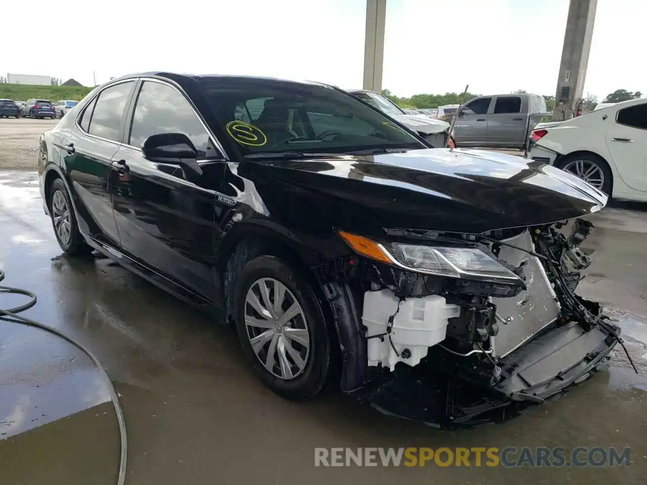 1 Photograph of a damaged car 4T1C31AK6MU562523 TOYOTA CAMRY 2021