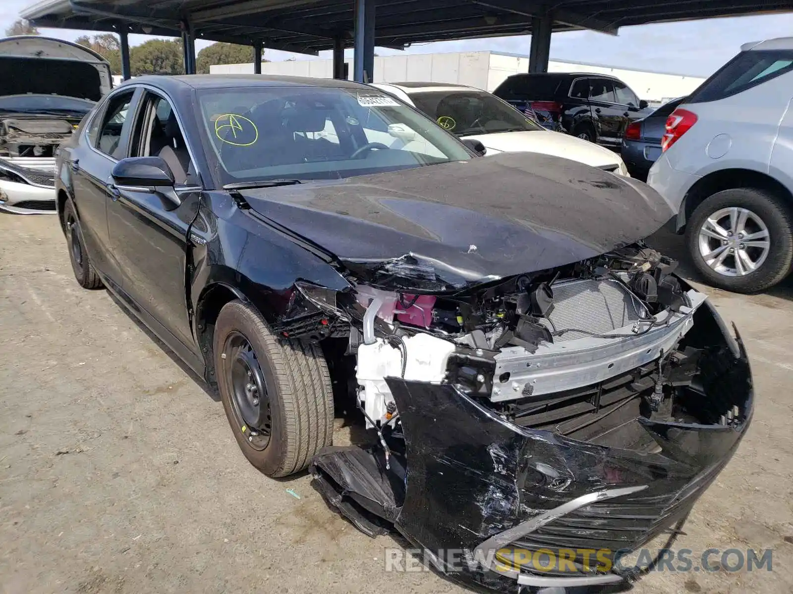 1 Photograph of a damaged car 4T1C31AK6MU566278 TOYOTA CAMRY 2021