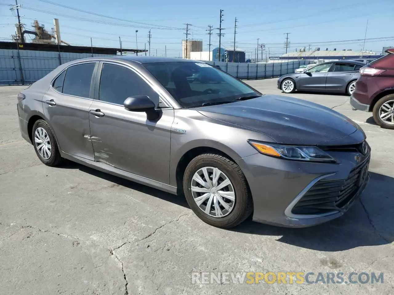 4 Photograph of a damaged car 4T1C31AK7MU023151 TOYOTA CAMRY 2021