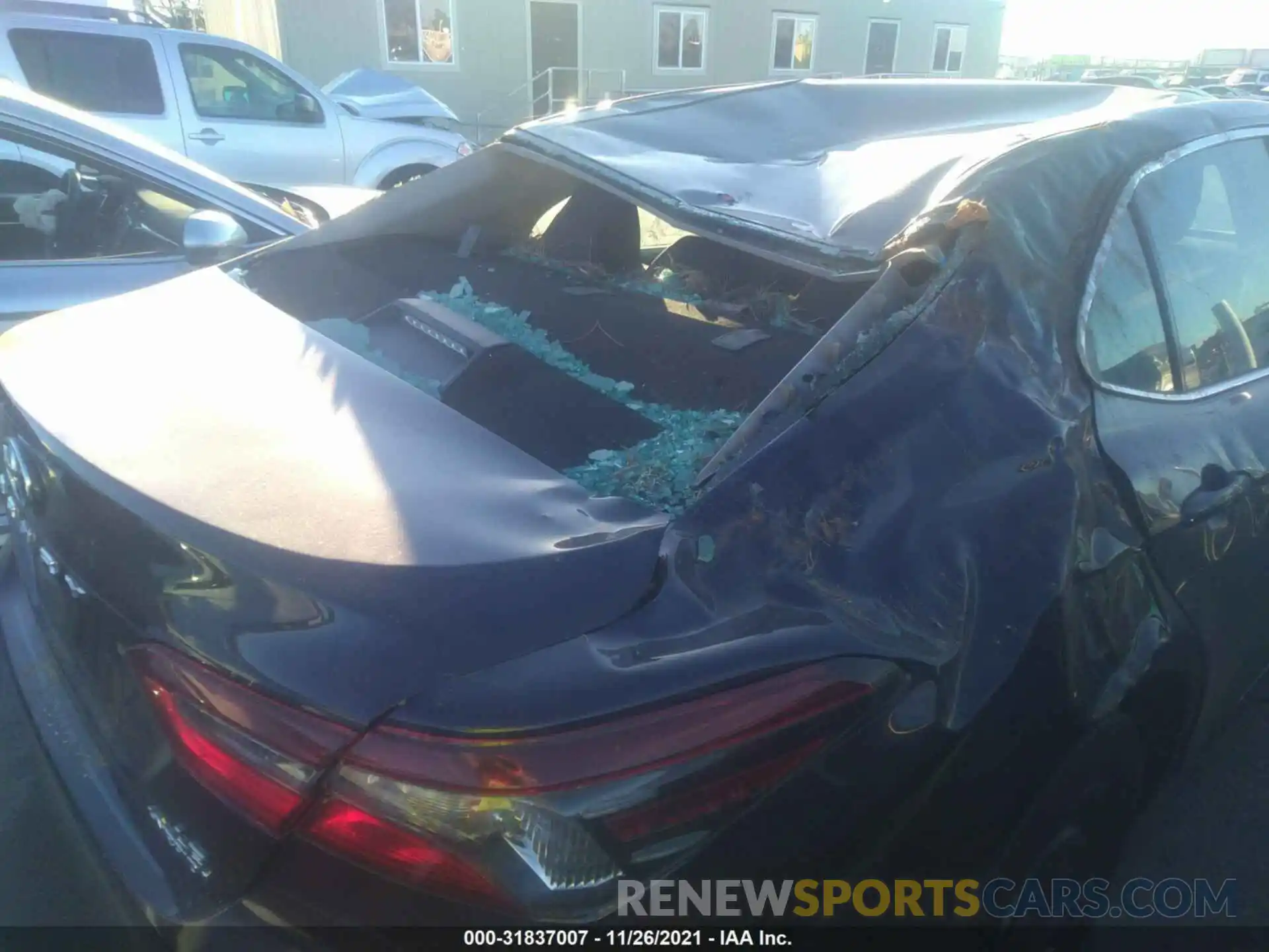 6 Photograph of a damaged car 4T1C31AK7MU560229 TOYOTA CAMRY 2021