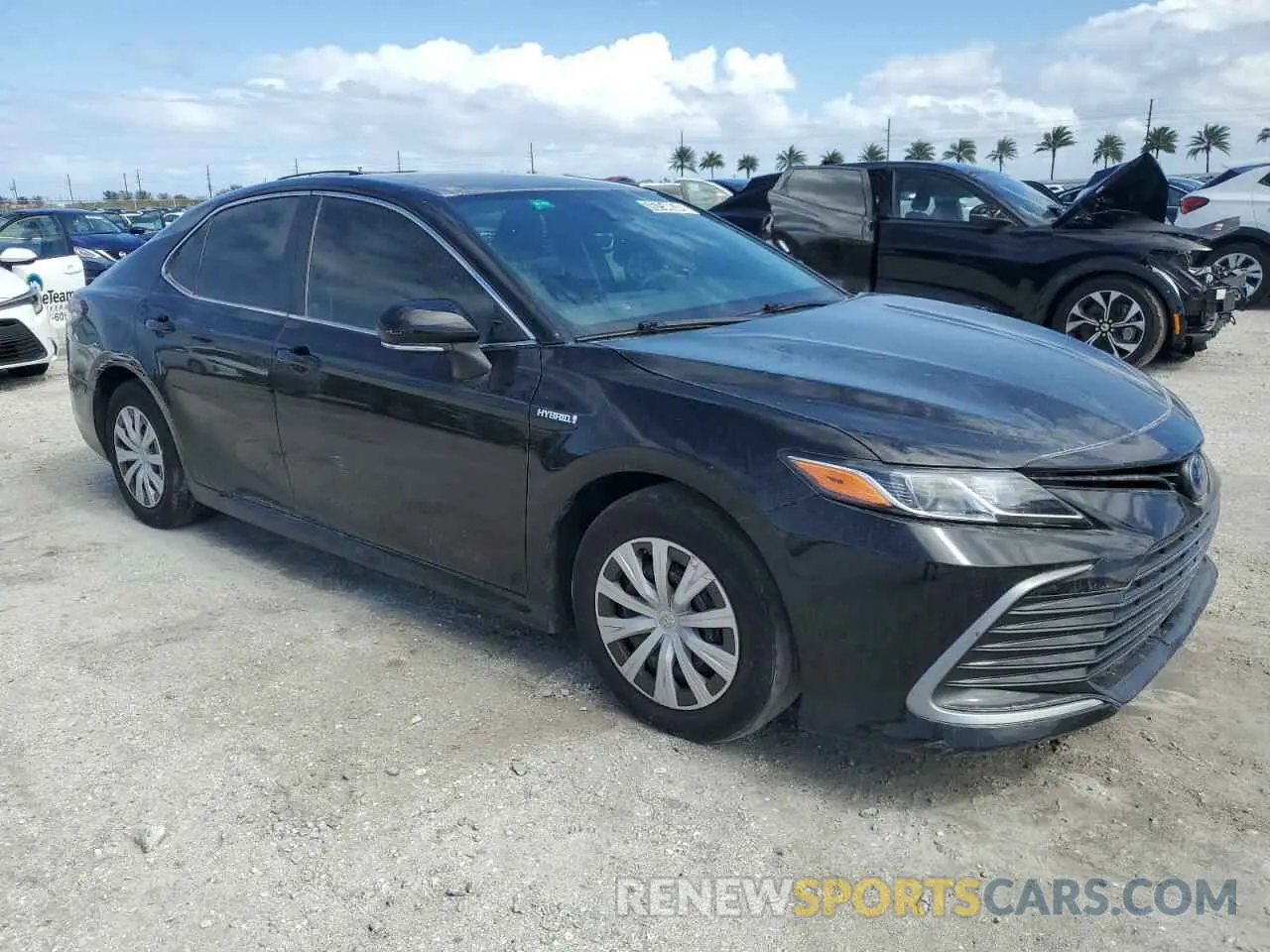 4 Photograph of a damaged car 4T1C31AK7MU569044 TOYOTA CAMRY 2021
